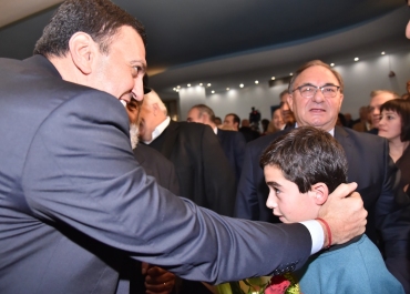 photo2