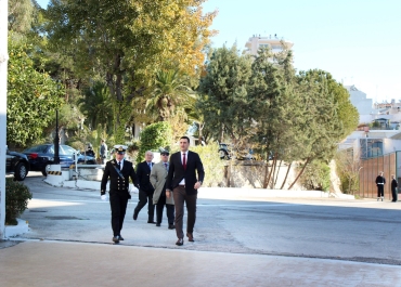 photo1